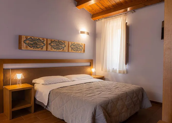 Casena Mongerrati Κατάλυμα σε φάρμα Collesano