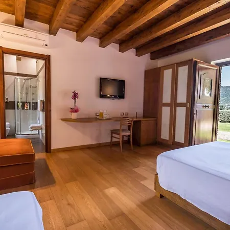בית חווה Casena Mongerrati *